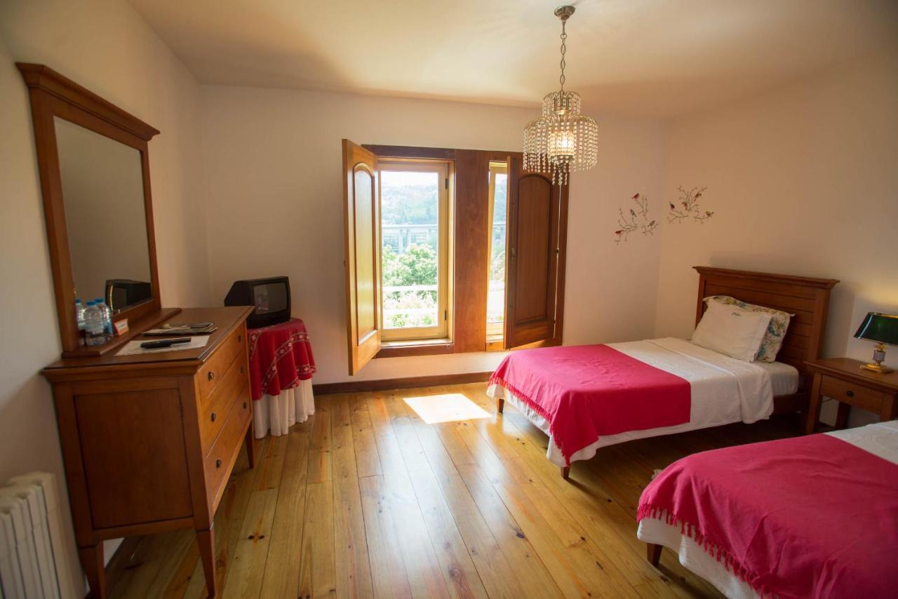 Quinta De Lourosa Guest House Lousada Exterior photo