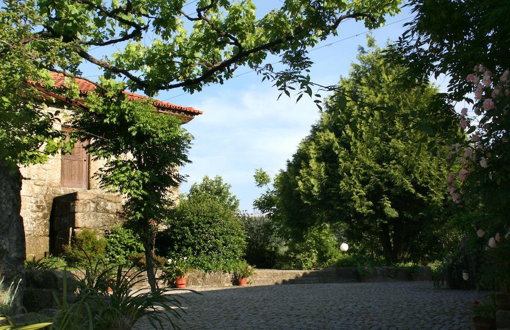 Quinta De Lourosa Guest House Lousada Exterior photo